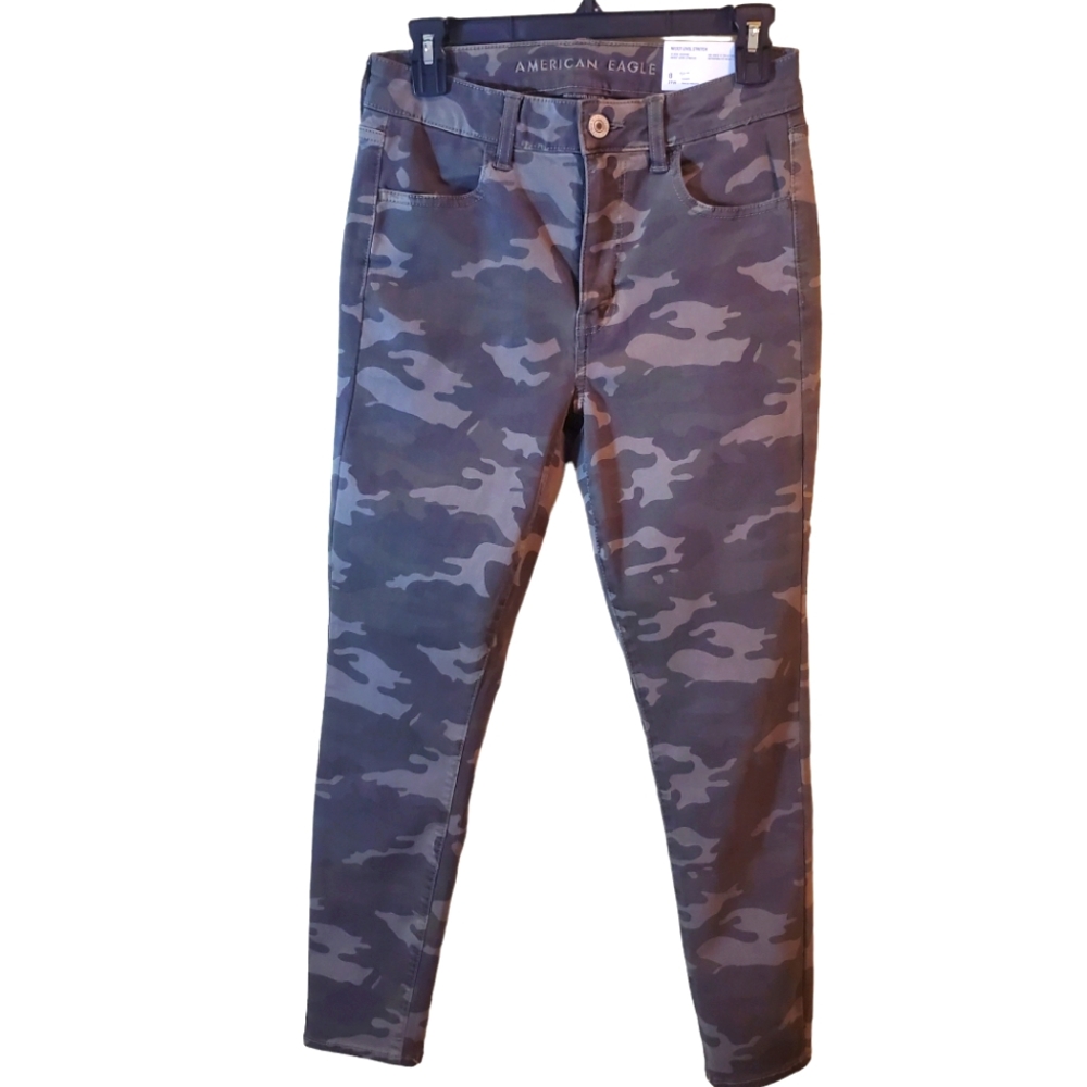 American Eagle Camo Hi-Rise Jeggings